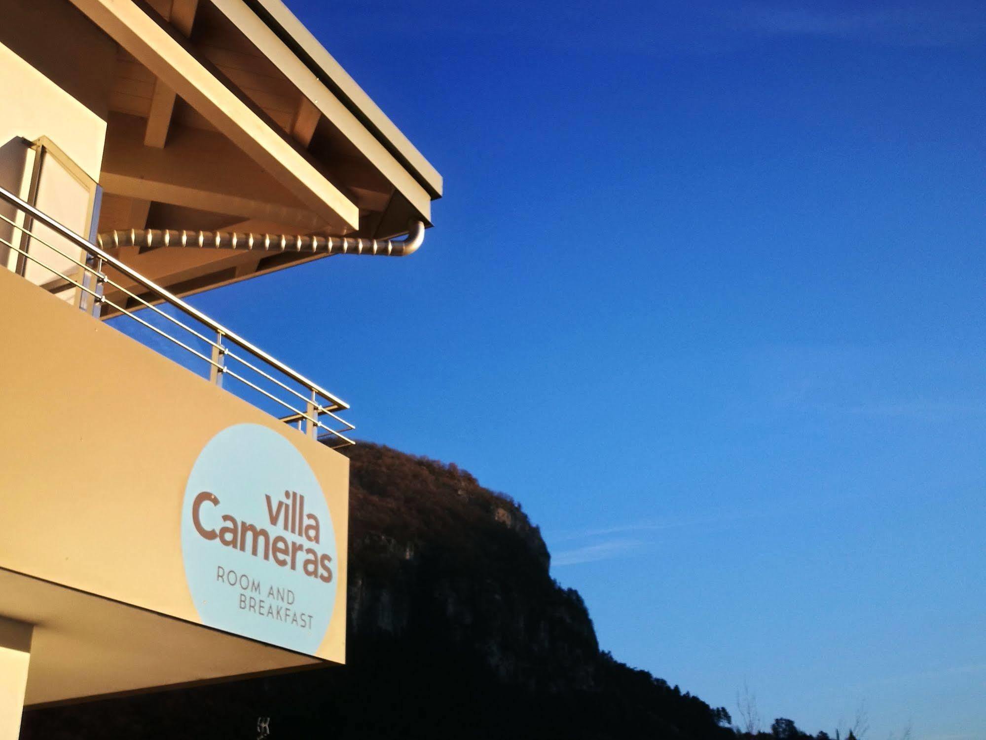 Villa Cameras Room&Breakfast Mori Exteriör bild